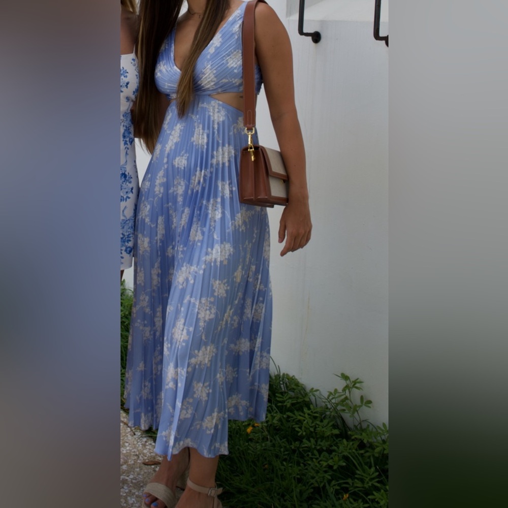 Abercrombie & Fitch Blue and White Sleeveless Sundress